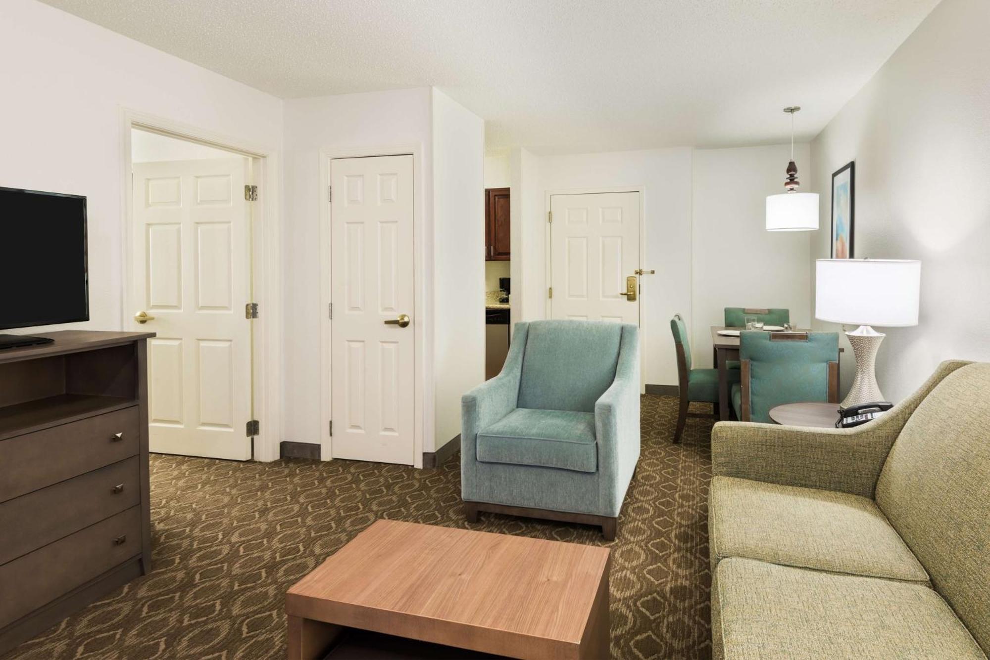 One-Bedroom King Suite Non-Smoking